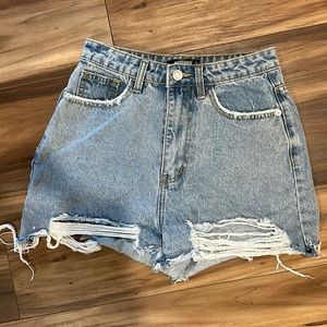 MissGuided Distressed Jean Short